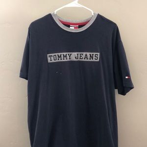 Tommy Jeans t-shirt - size large